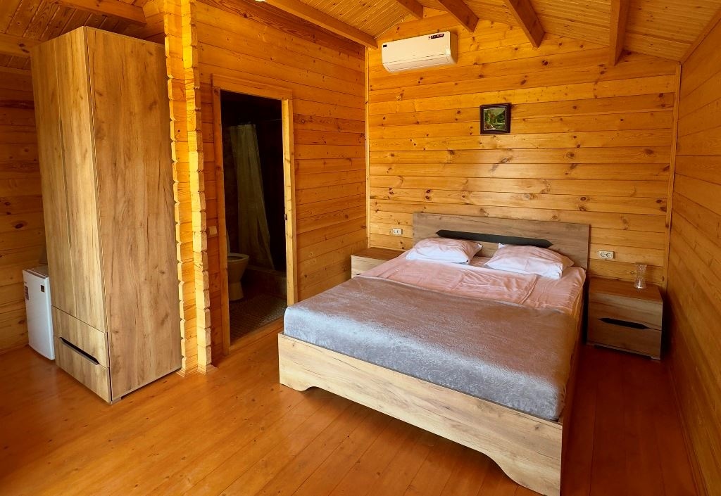 rooms-eco-house
