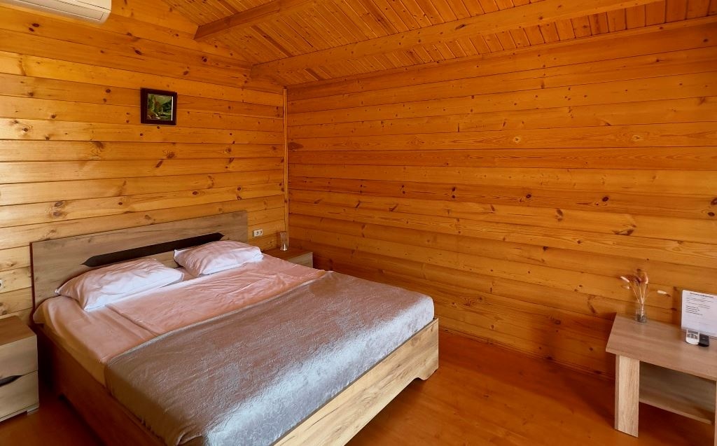 rooms-eco-house