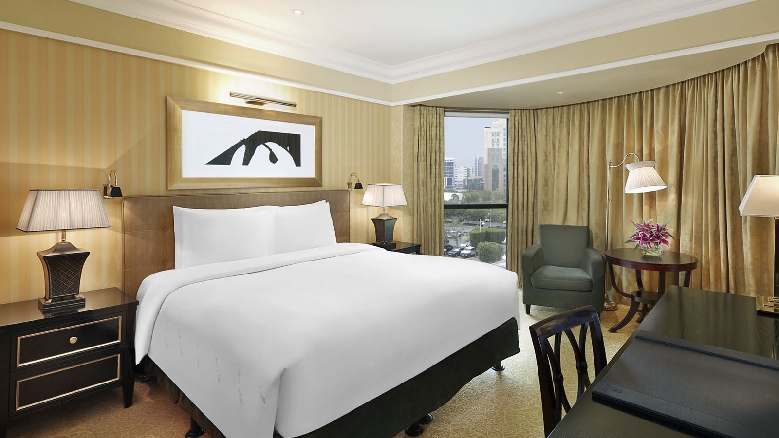 rooms-deluxe-city-view-room