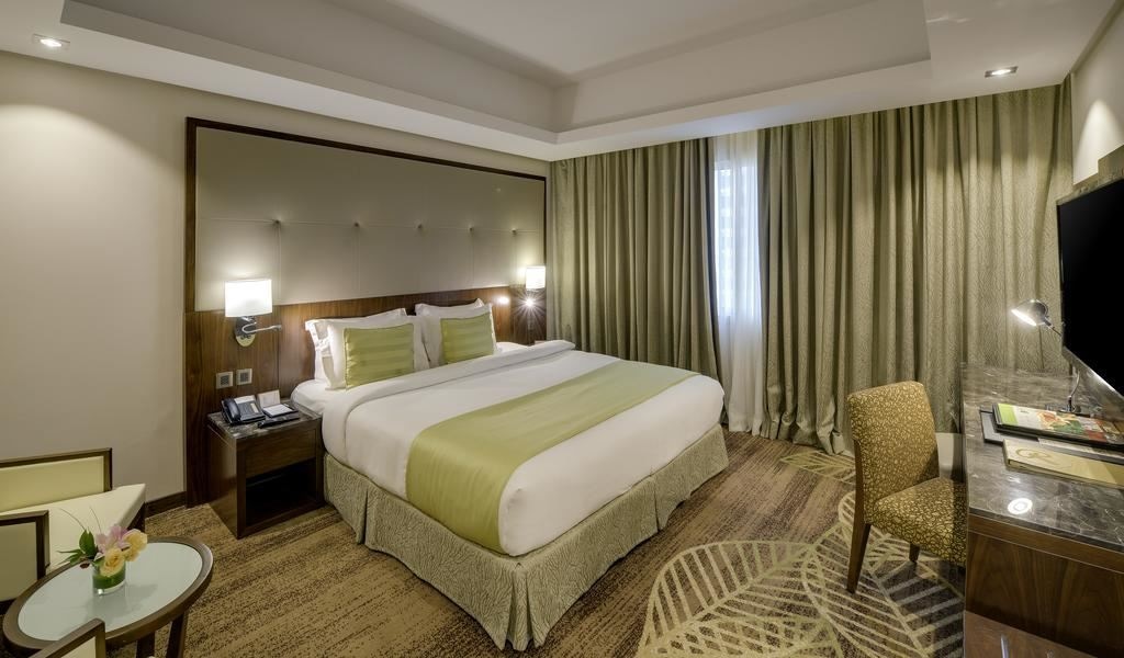 rooms-executive-room