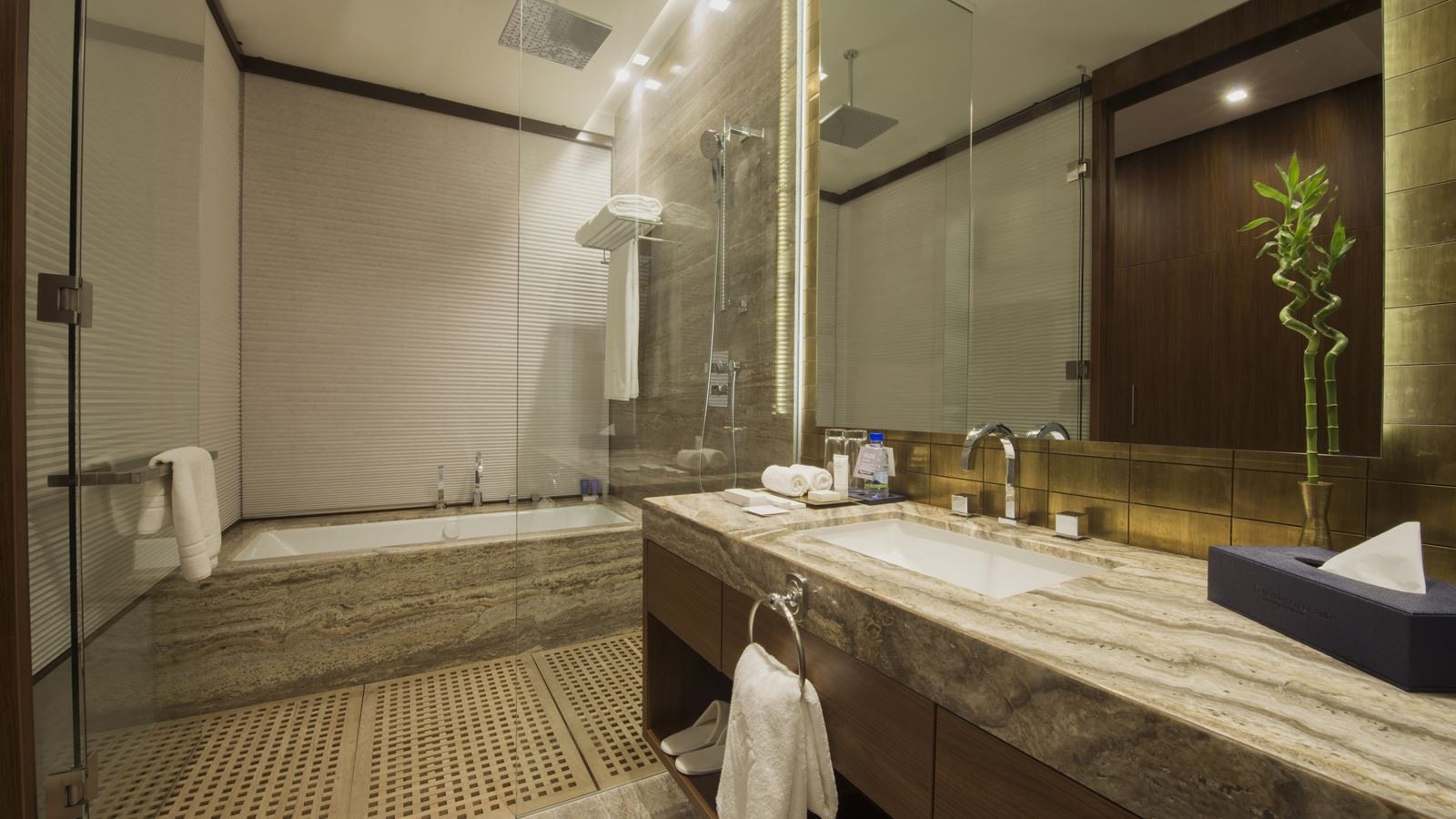 rooms-junior-suite-with-extra-bed