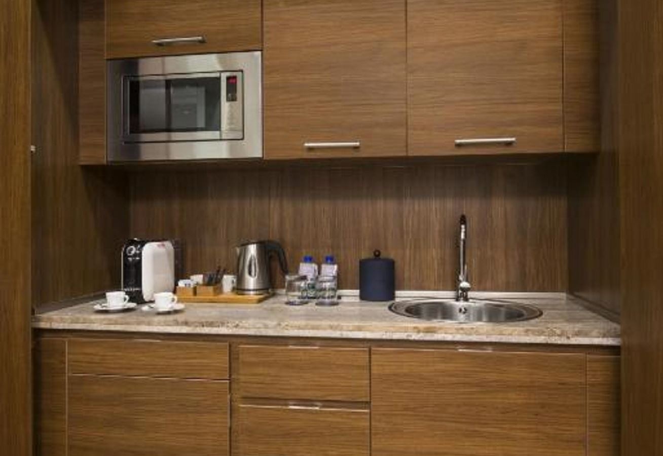 rooms-one-bedroom-suite-with-extra-bed