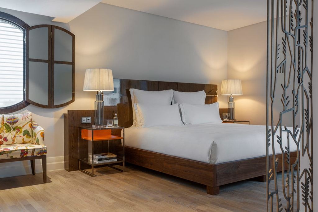 rooms-signature-suite