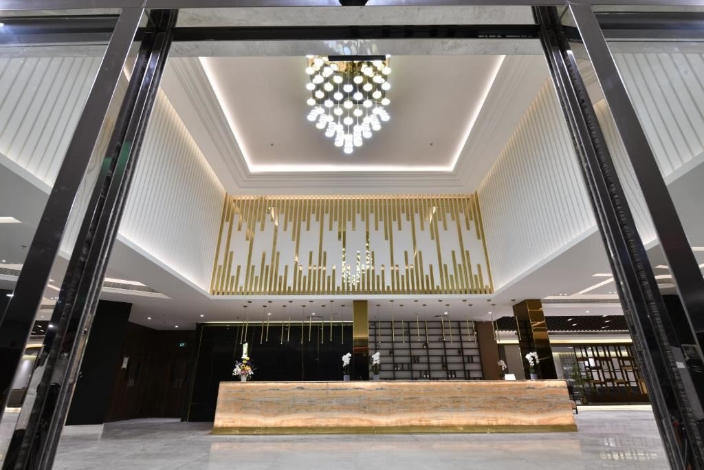 general-main-building