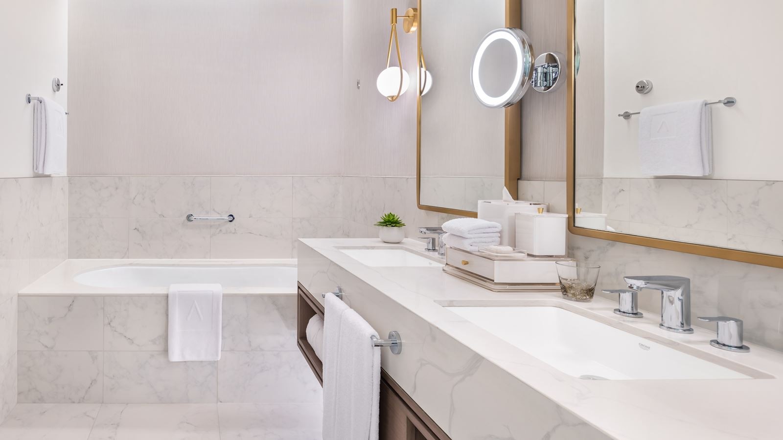 rooms-deluxe-sea-view-twin