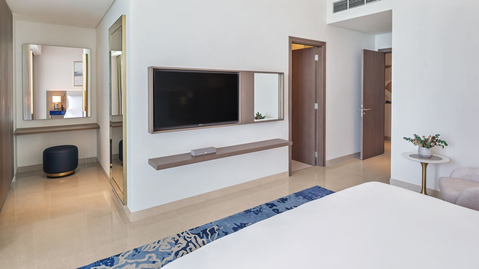 rooms-executive-sea-view-suite