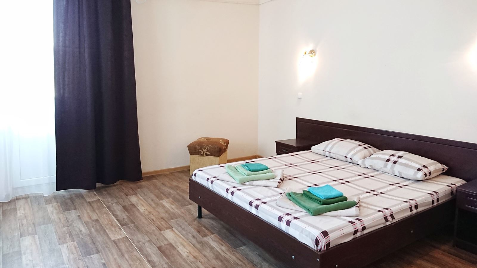 rooms-2-mestniy-standart-s-balconom