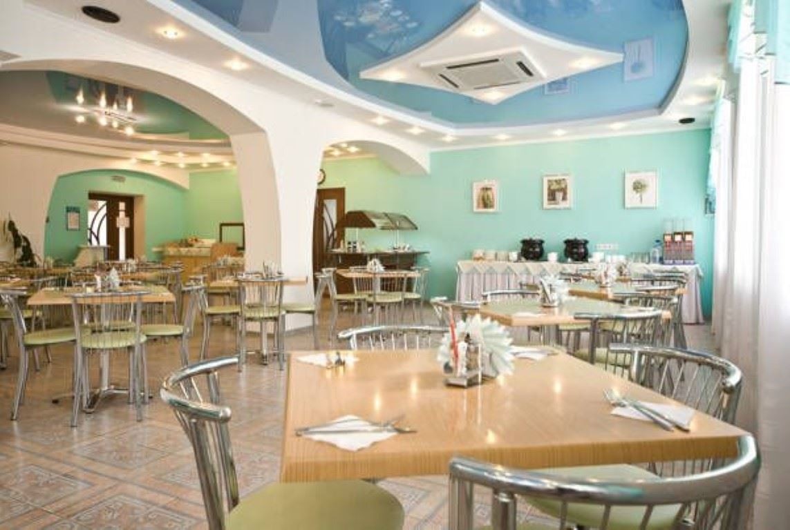 restaurants-dining-hall