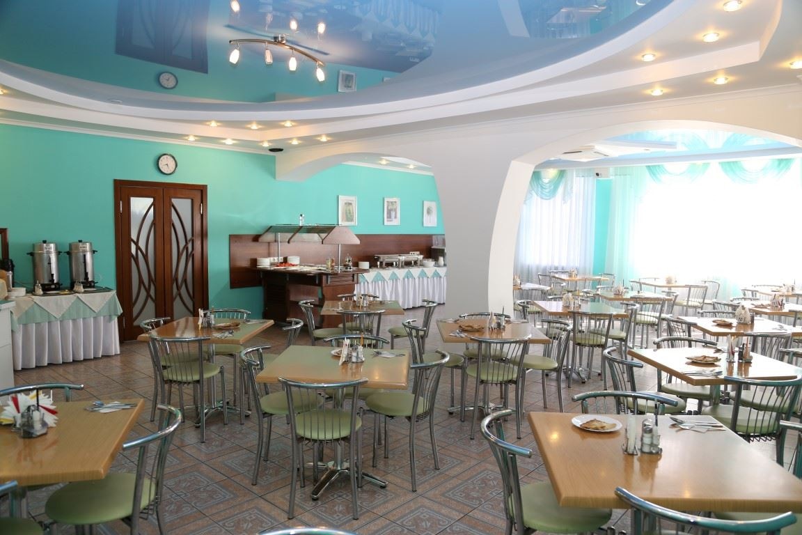 restaurants-dining-hall