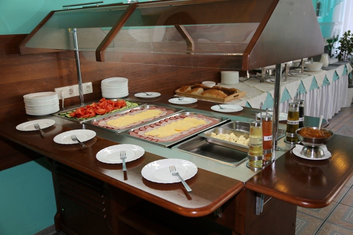 restaurants-dining-hall