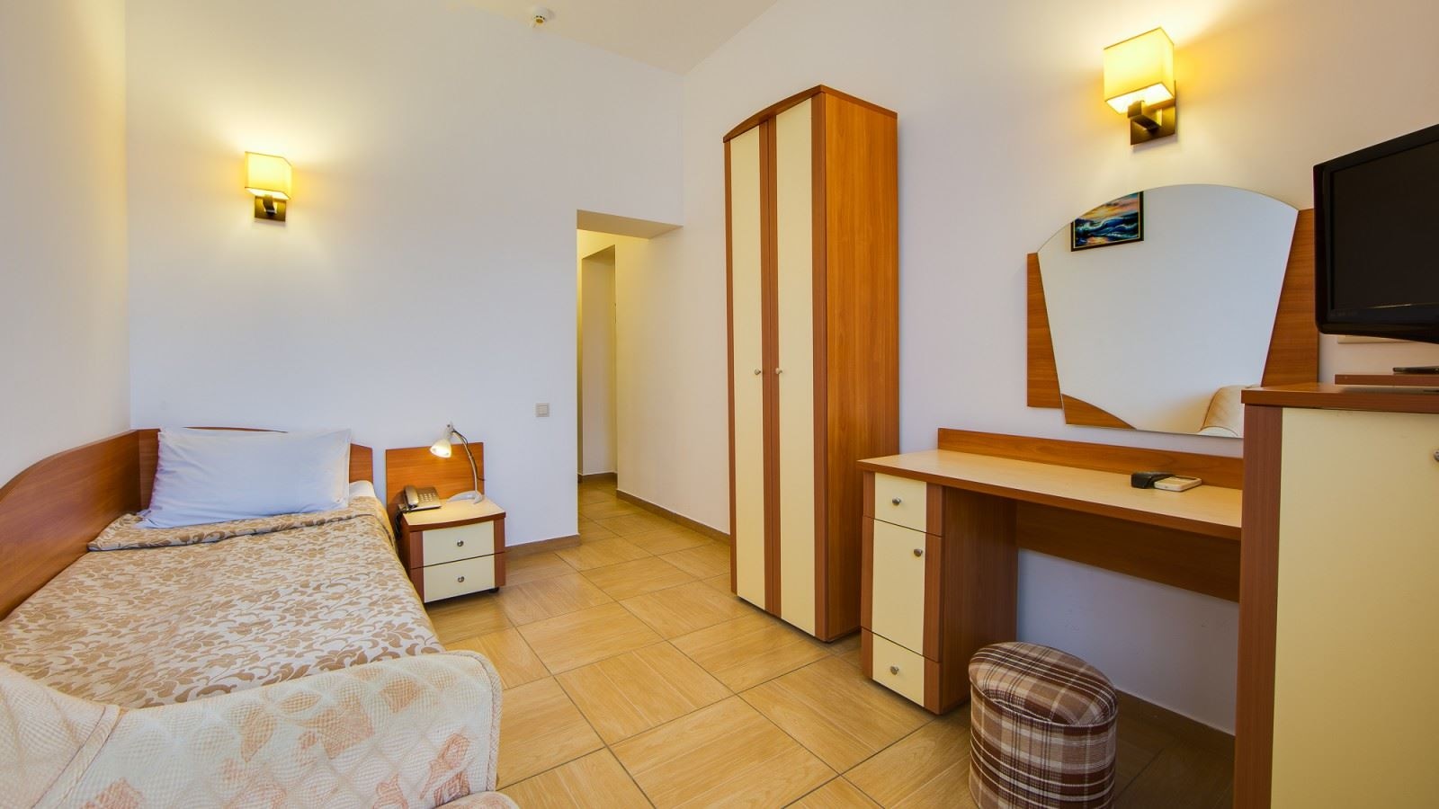 rooms-single-standard