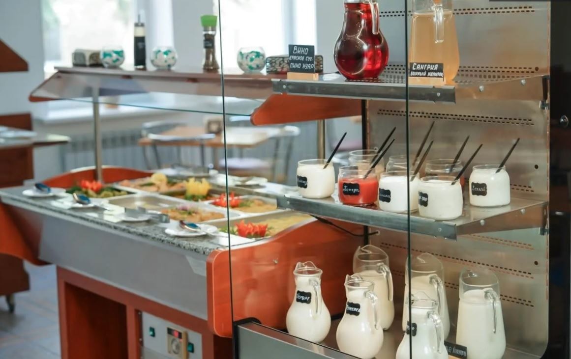 restaurants-dining-hall