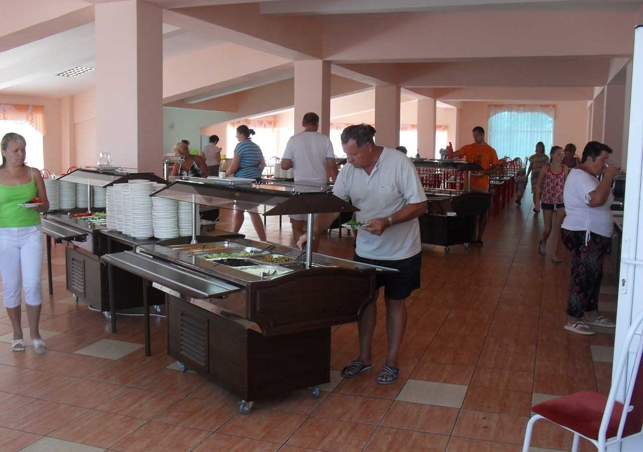 restaurants-obedennuy-zal