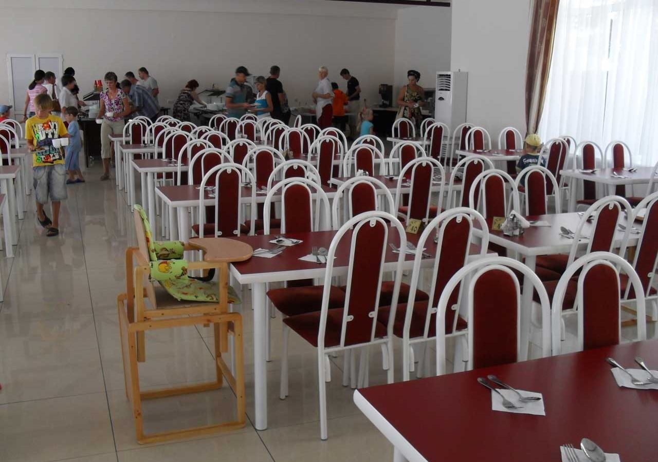 restaurants-obedennuy-zal