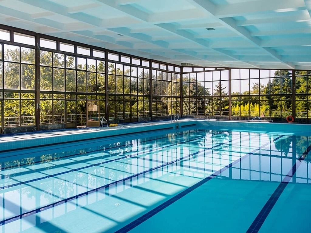 pools-indoor-pool