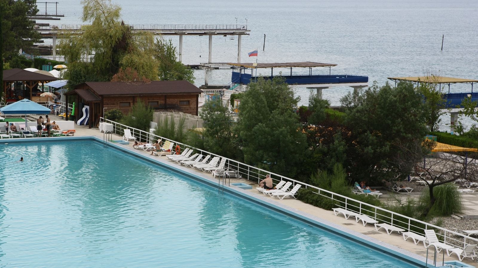 pools-outdoor-childrens-pool