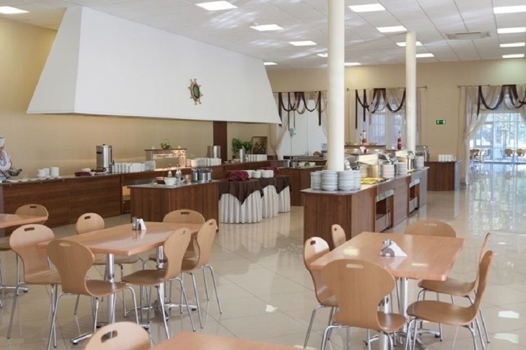 restaurants-obedenniy-zal