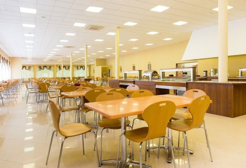 restaurants-obedenniy-zal