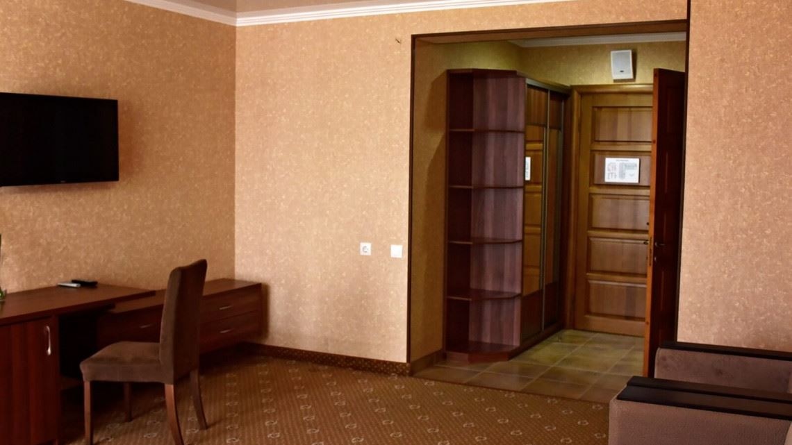 rooms-2mest-2-kom-delux