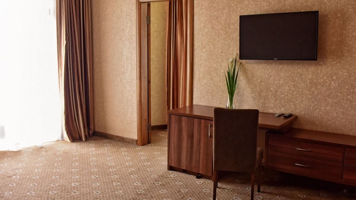 rooms-2mest-2-kom-delux