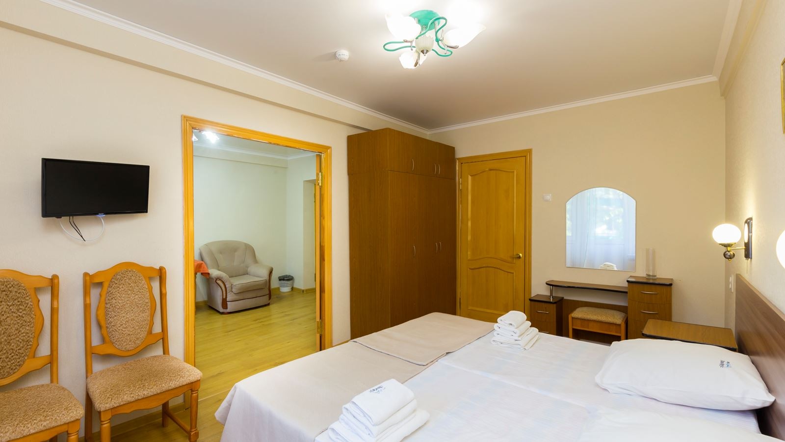 rooms-1-мест-2-комнатный-люкс-корп-1