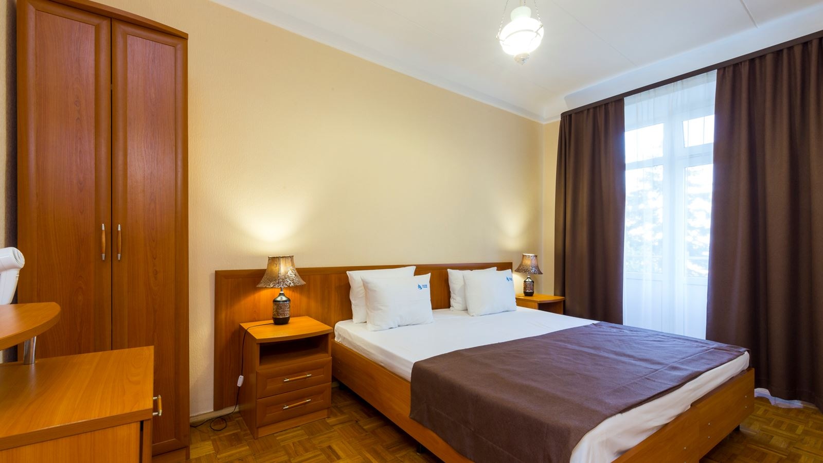 rooms-2-bedroom-standard-apartment