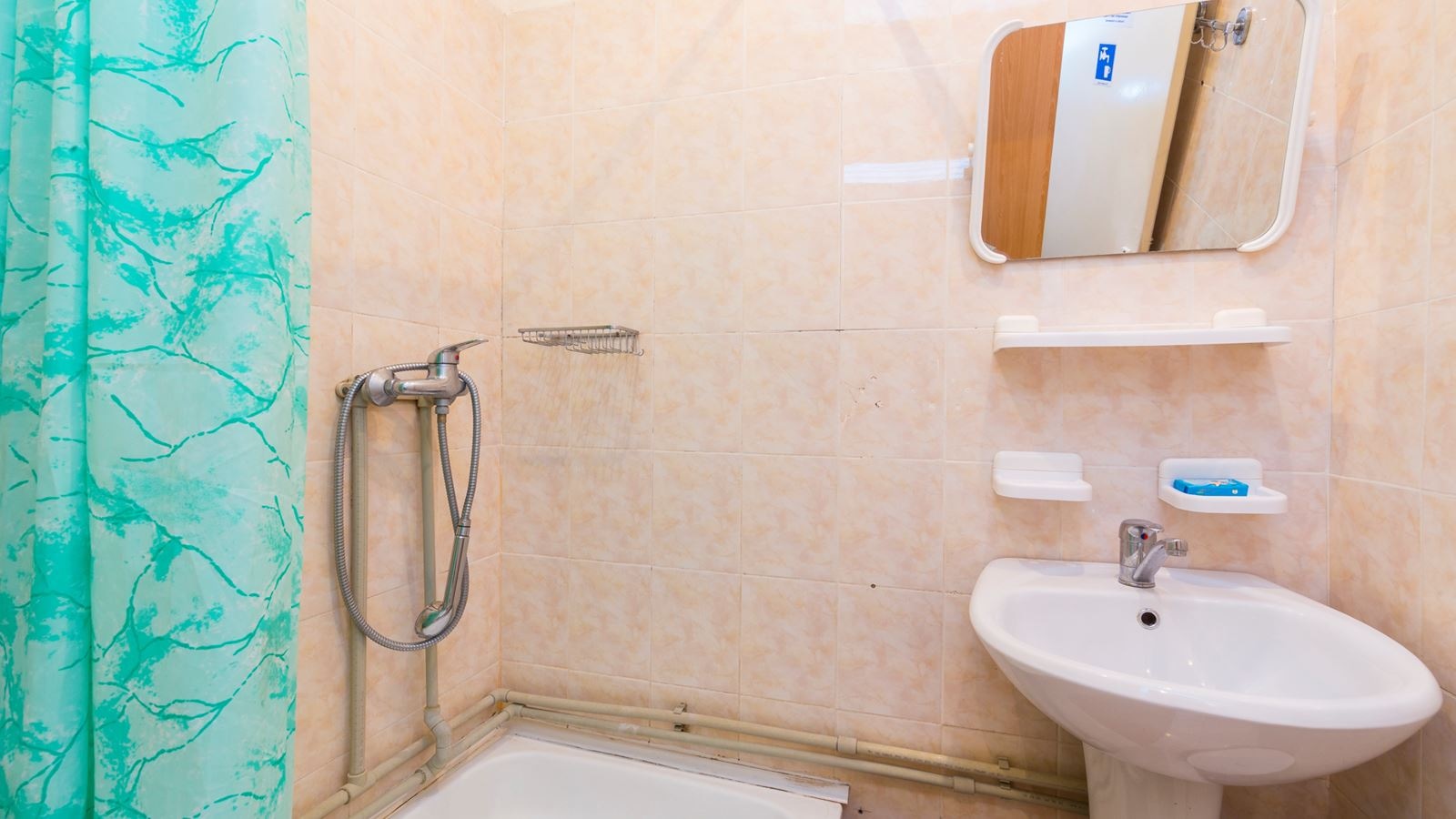 rooms-room-standard-typec-wellness