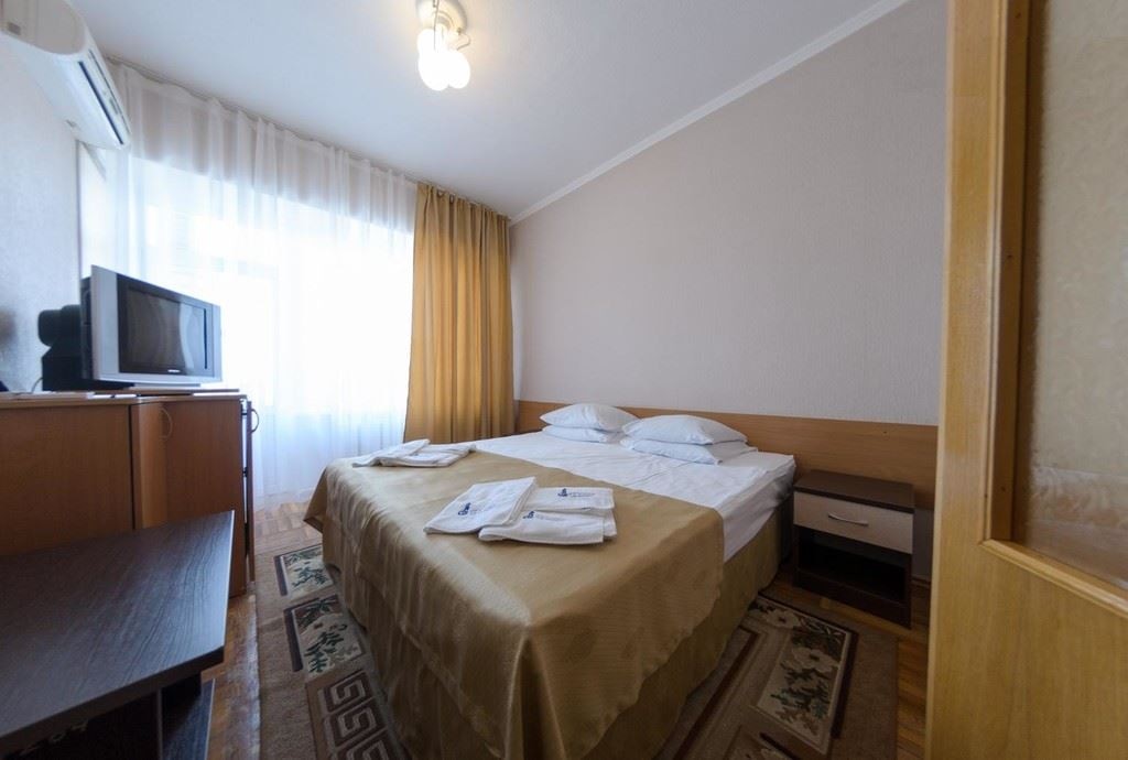 rooms-1-mest-1-kat-s-lech