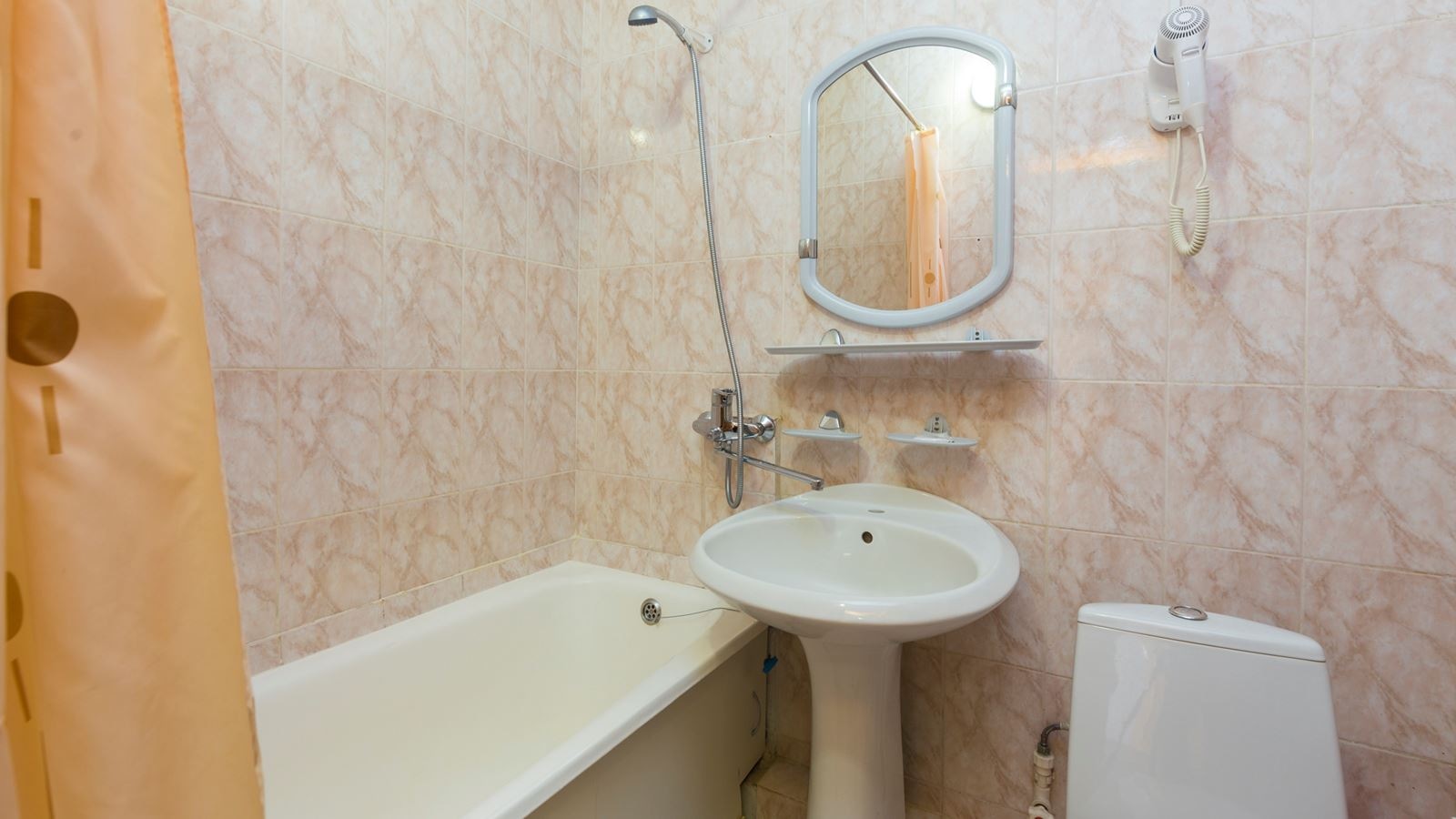 rooms-single--3-category-corpus-2