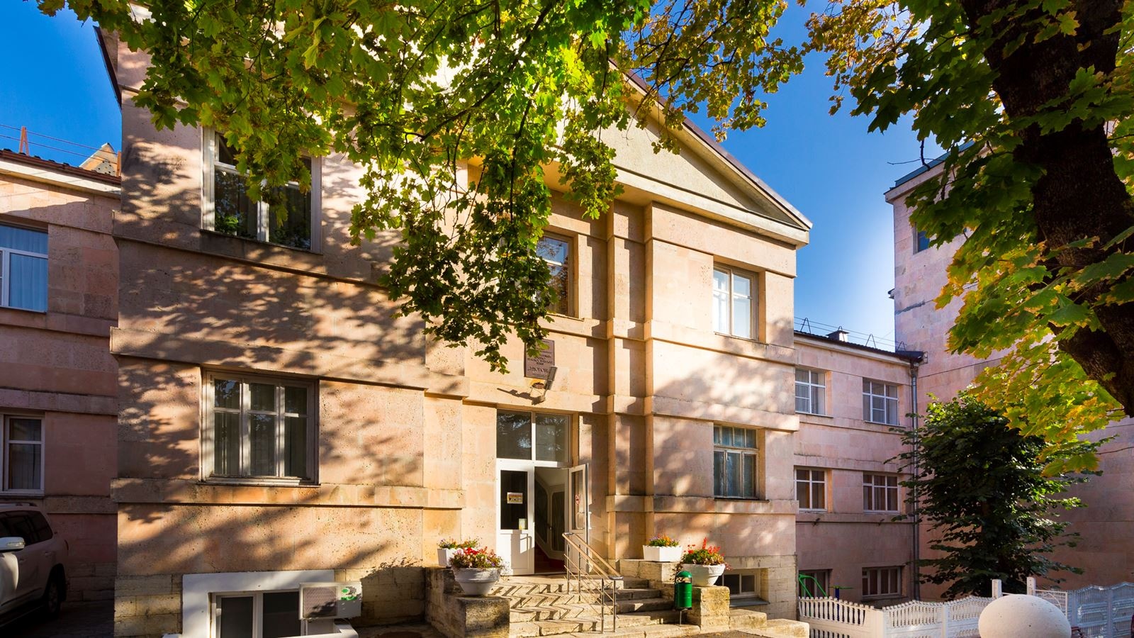 general-main-building