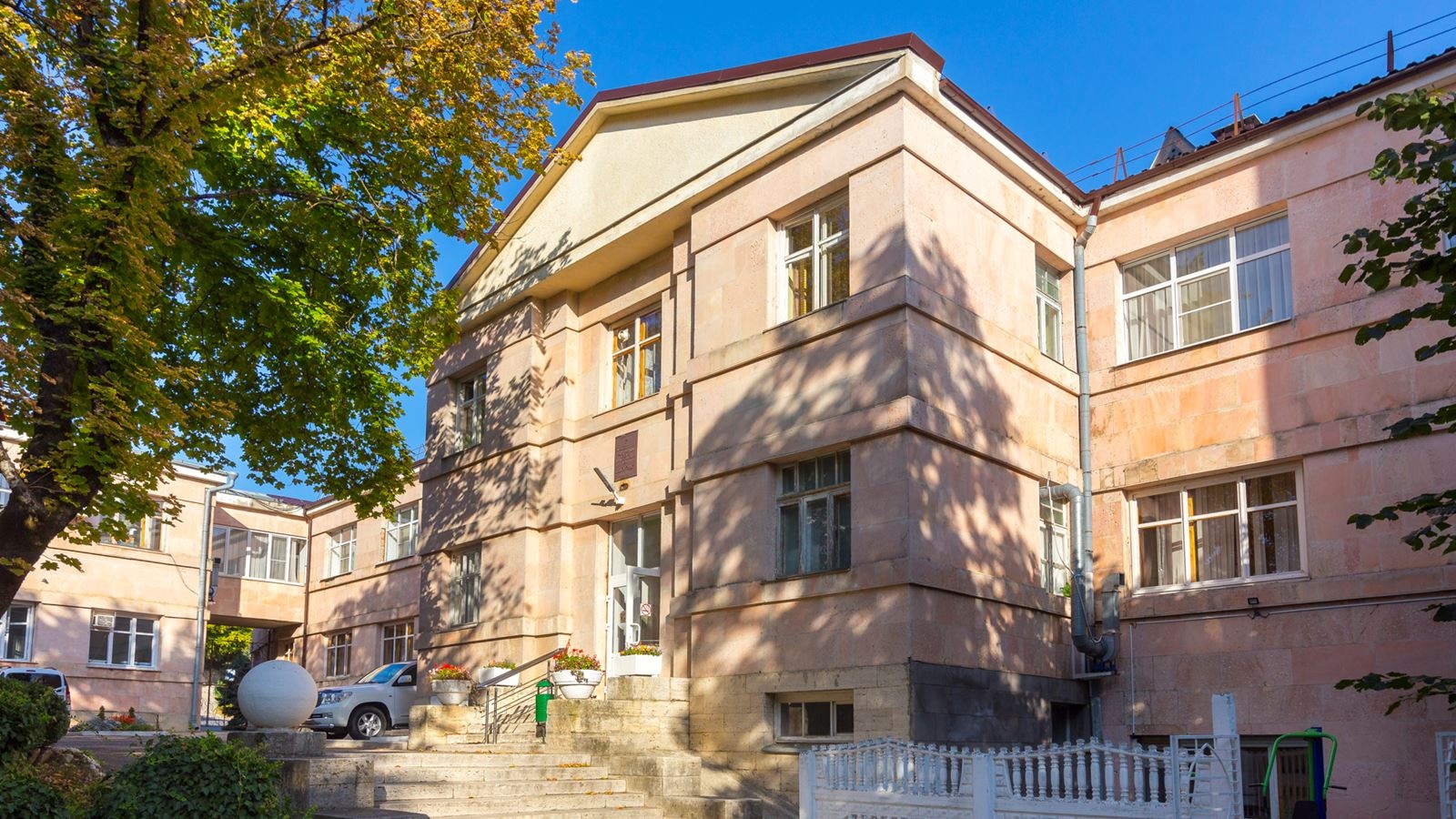 general-main-building