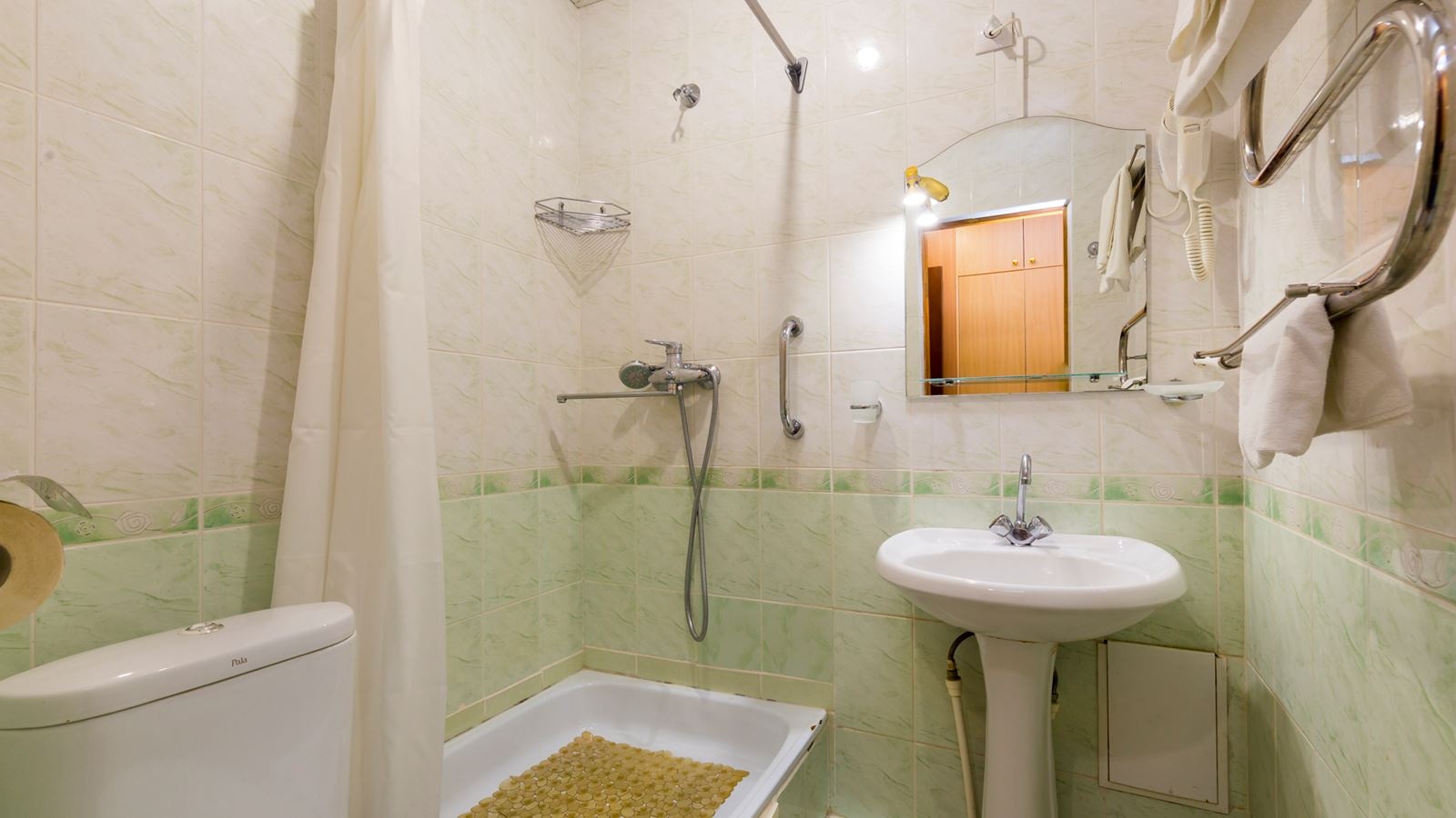 rooms-single-1-categories-building-3