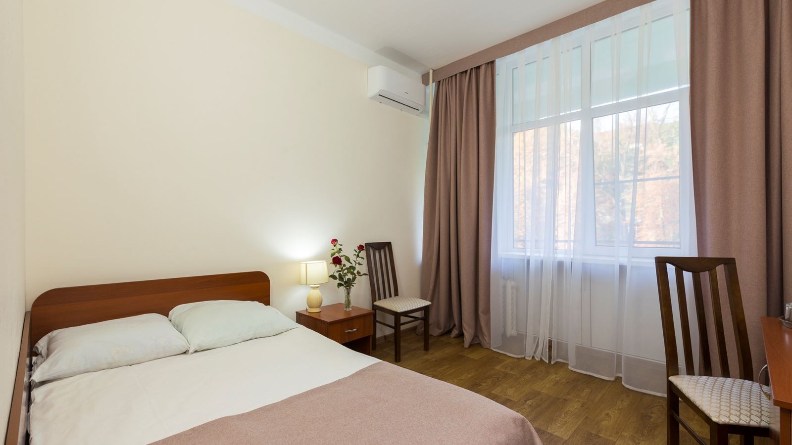 rooms-single-1-category-corpus-3