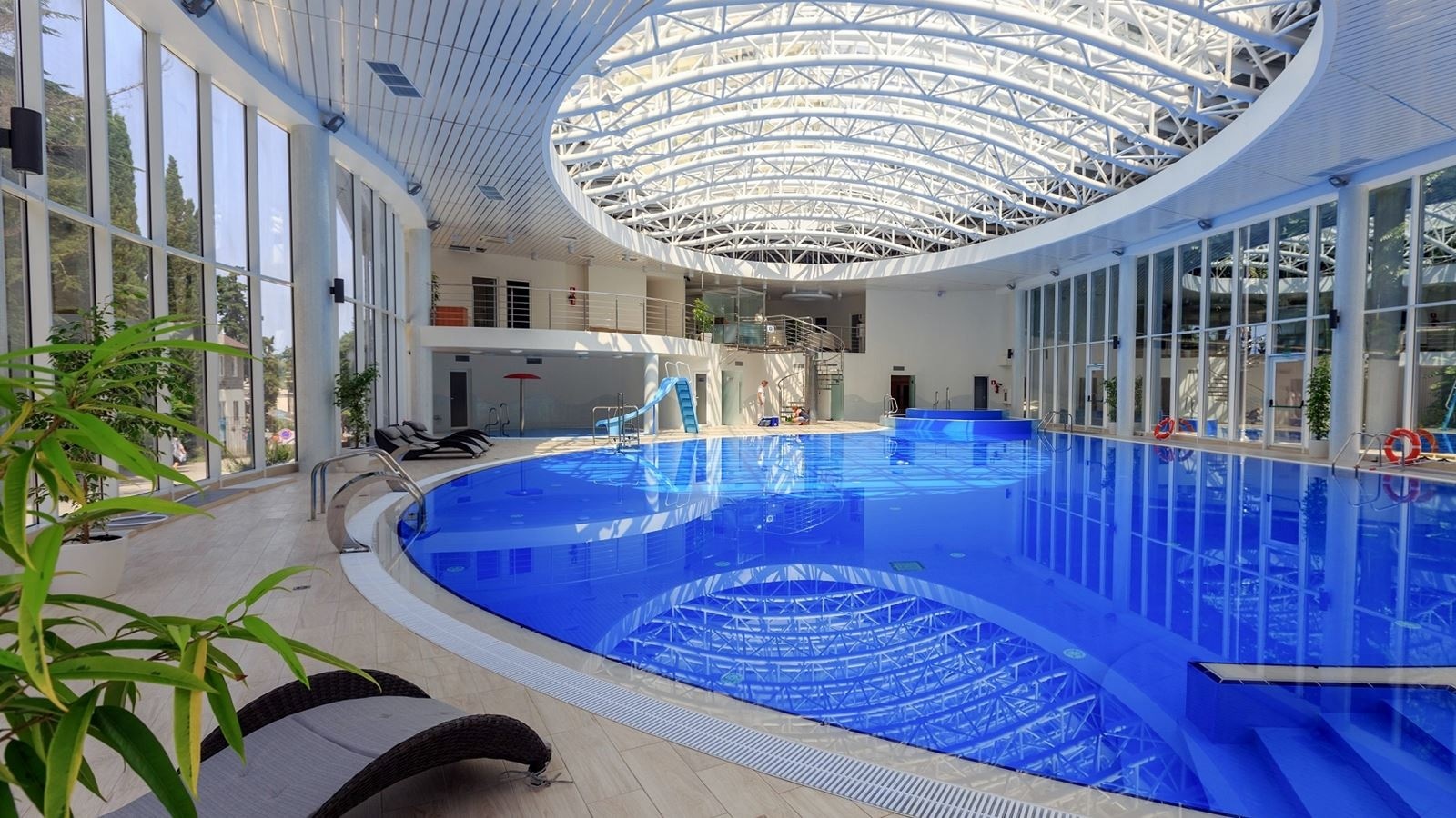 pools-indoor-pool
