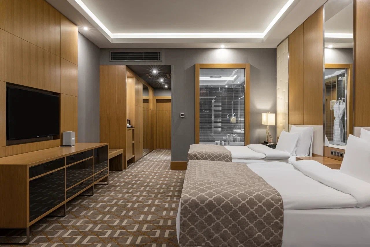 rooms-deluxe-mountain-view