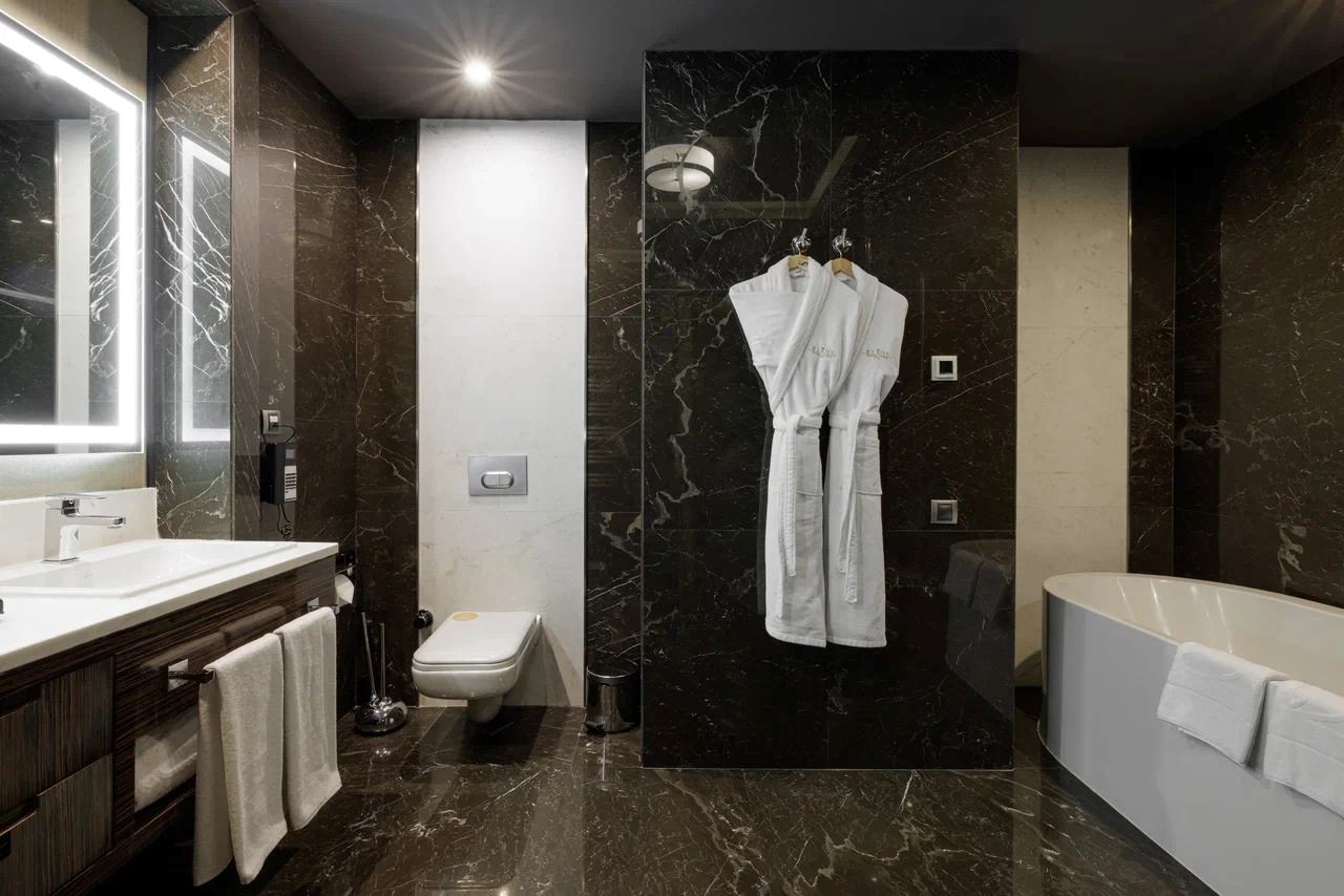 rooms-executive-suit