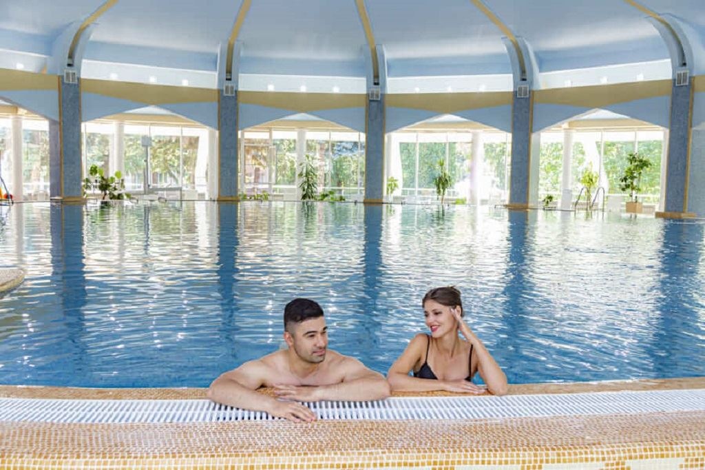 pools-indoor-pool