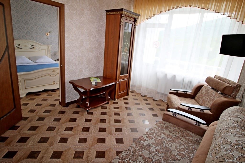 rooms-2-mest-2-komn-luxe