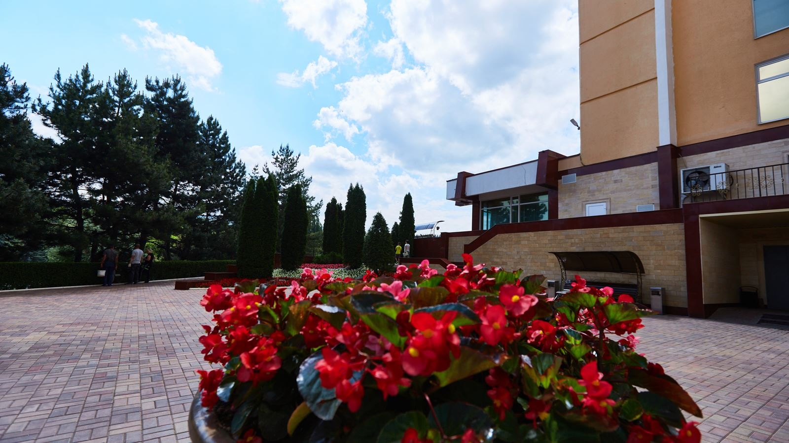 general-main-building