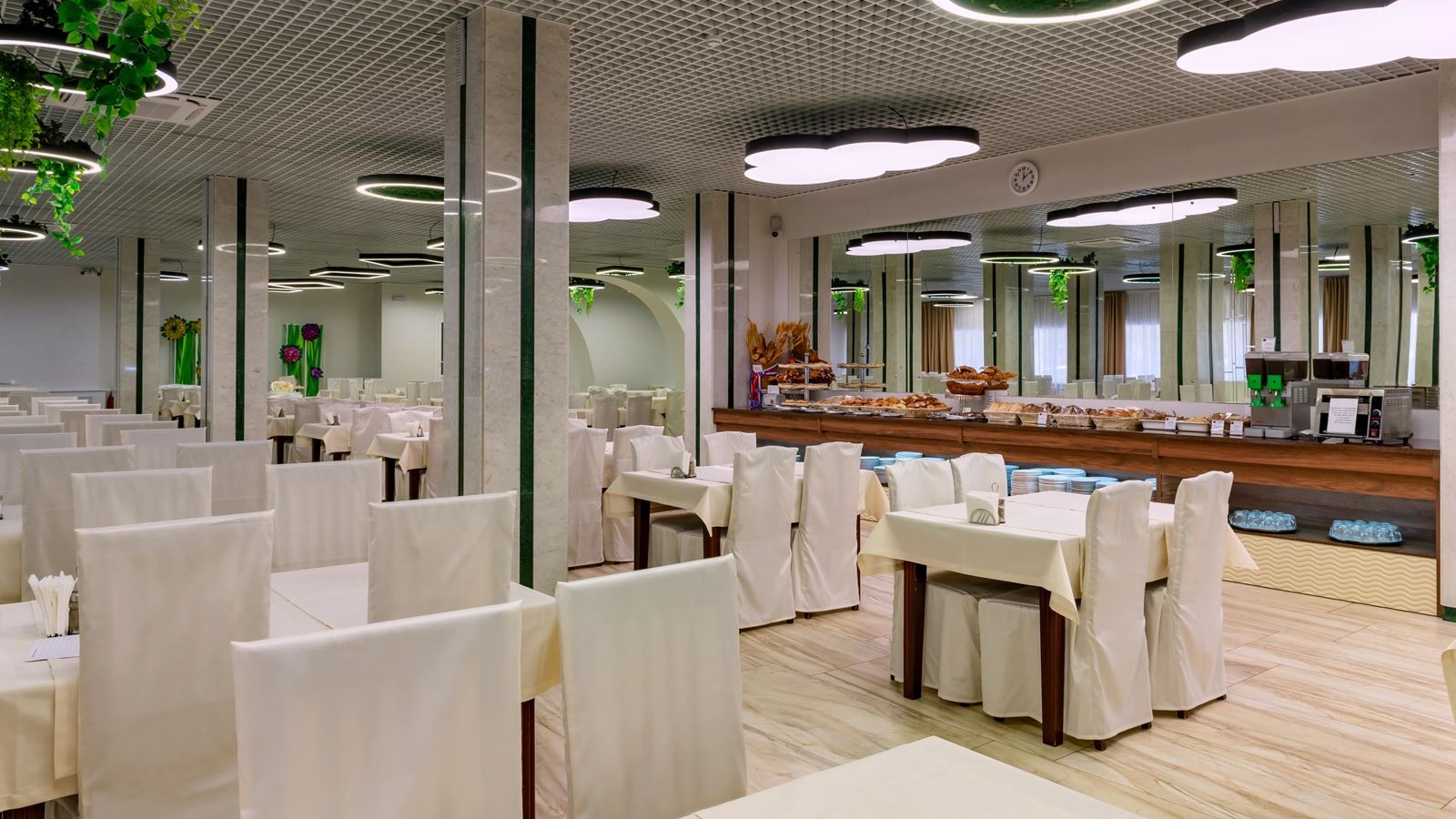 restaurants-restoran-gostinnyi-dvor