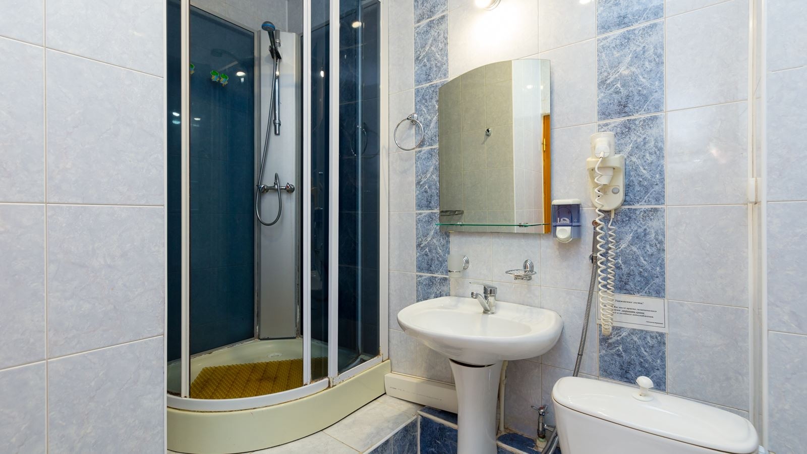 rooms-single-corpus-4