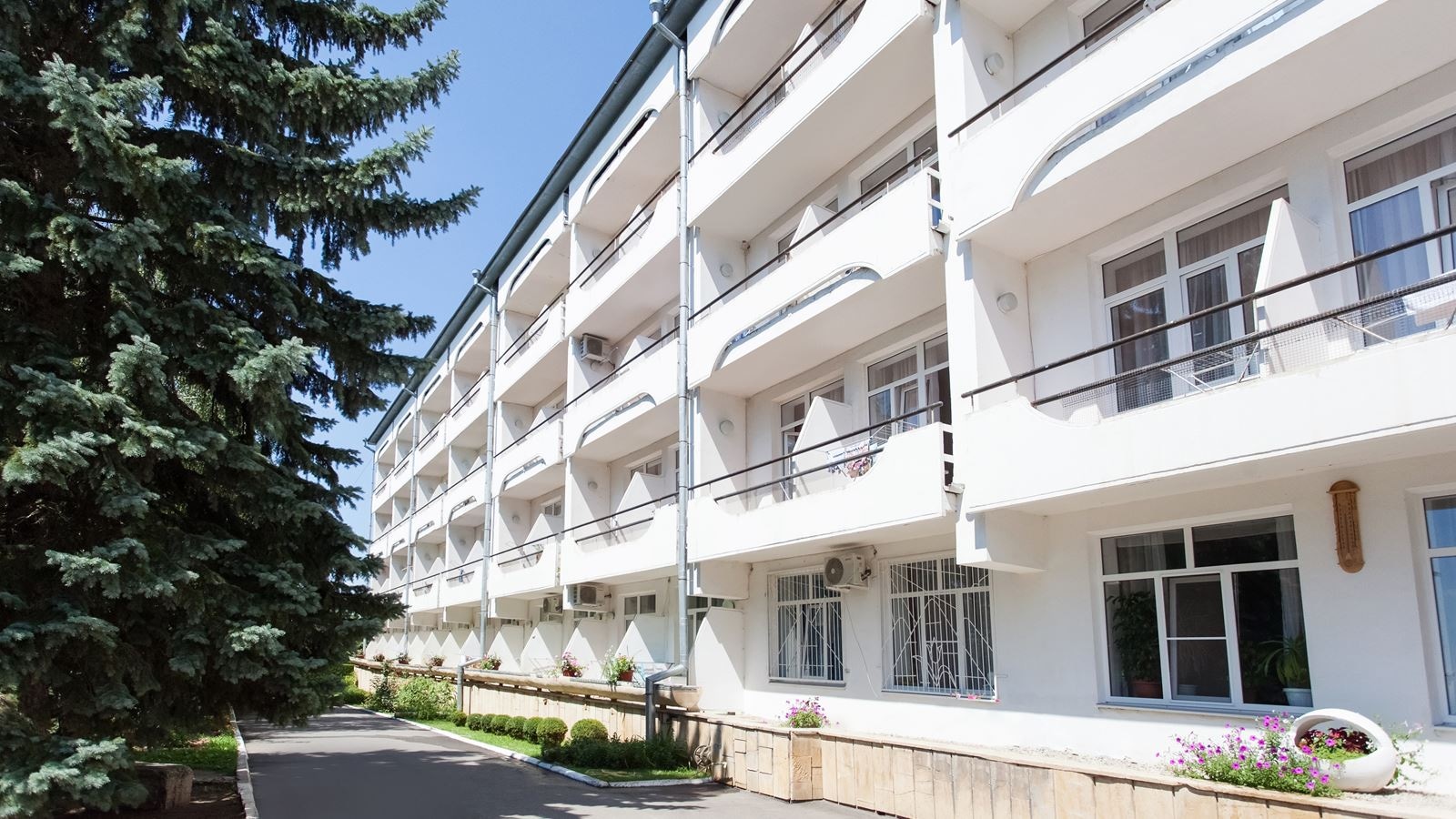 general-main-building