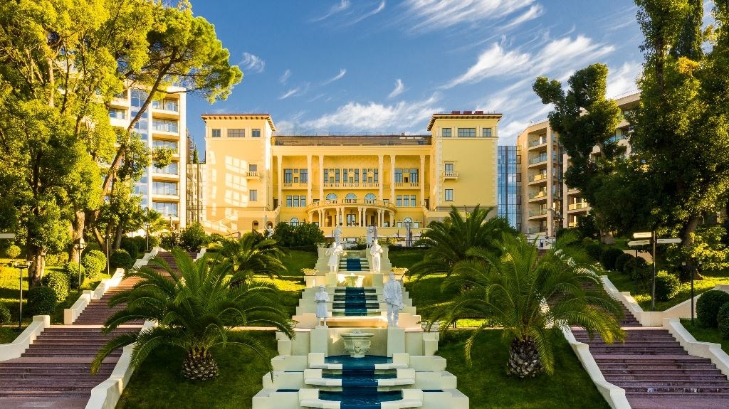 general-main-building