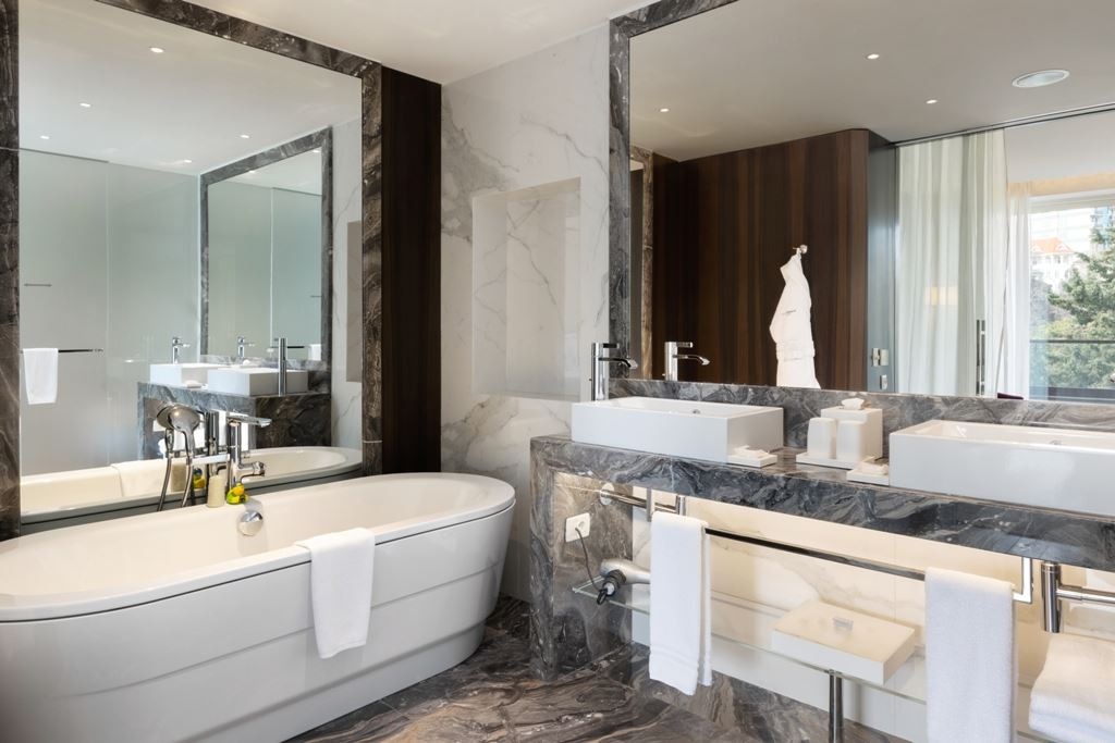 rooms-suite-park-view