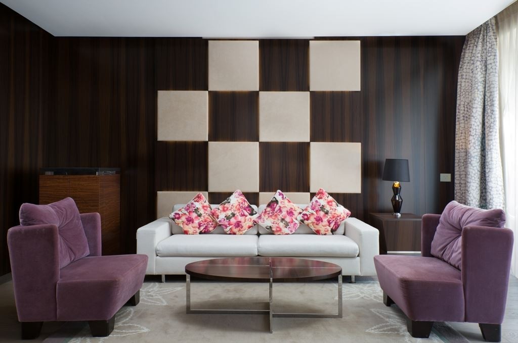 rooms-suite-see-view