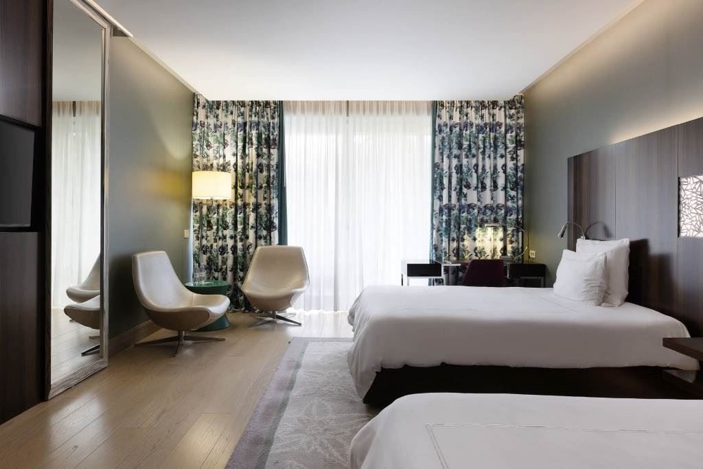 rooms-swiss-advantage-twin-courd-view