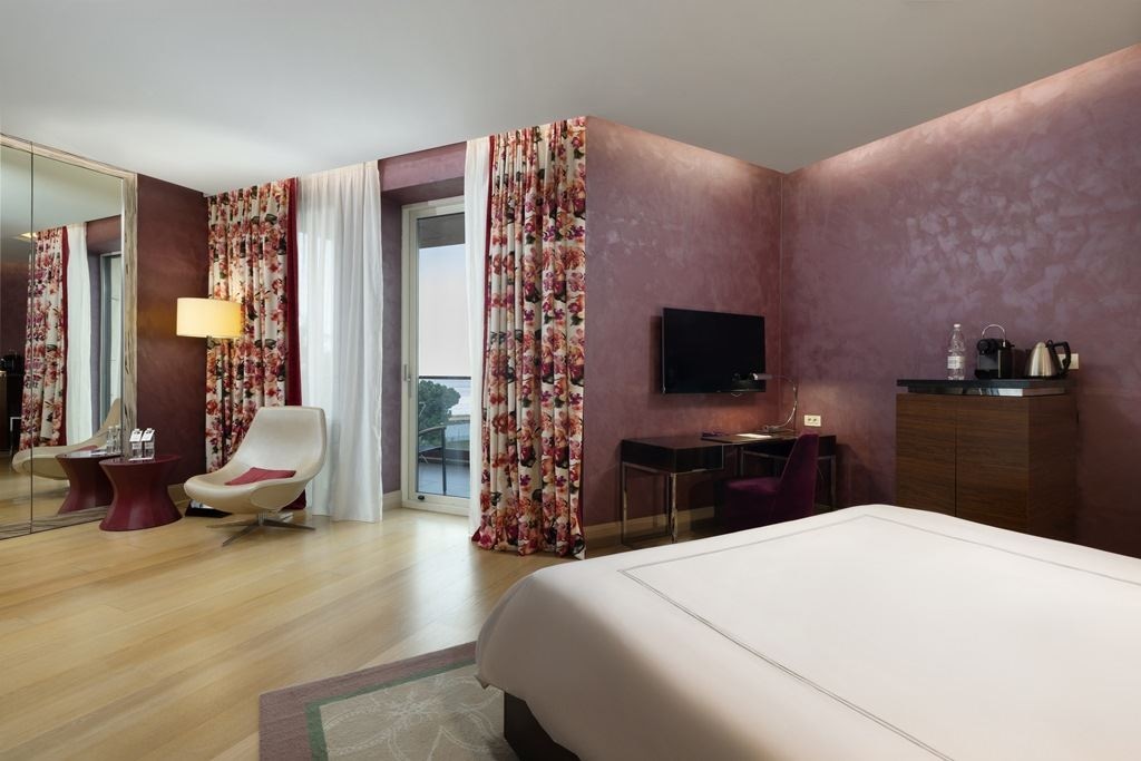 rooms-swiss-deluxe-sea