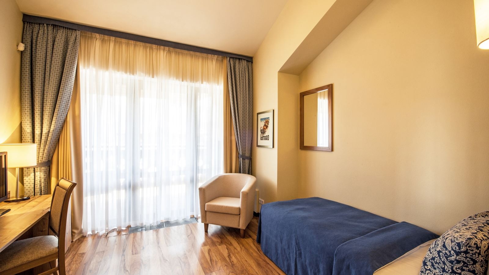 rooms-apartament-4-bedrooms