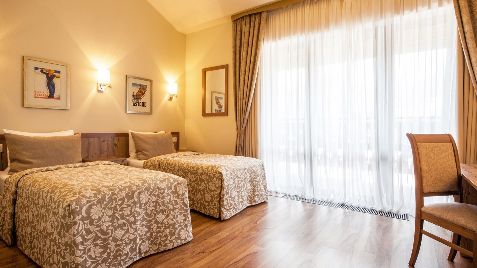 rooms-apartament-4-bedrooms