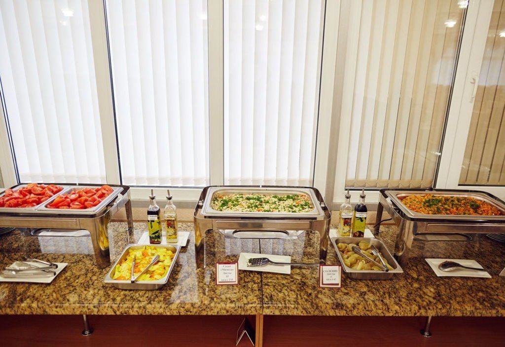 restaurants-obedennyi-zal